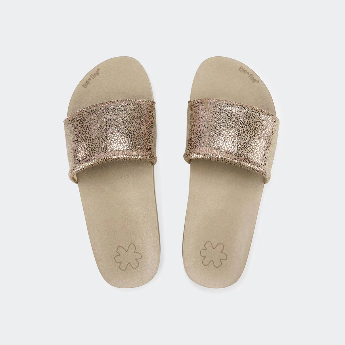 life style | pool metallic cracked