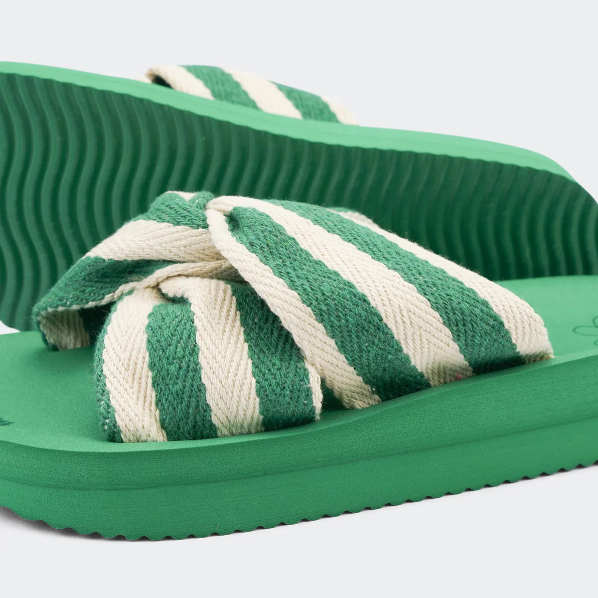 life style | wedgy*twist