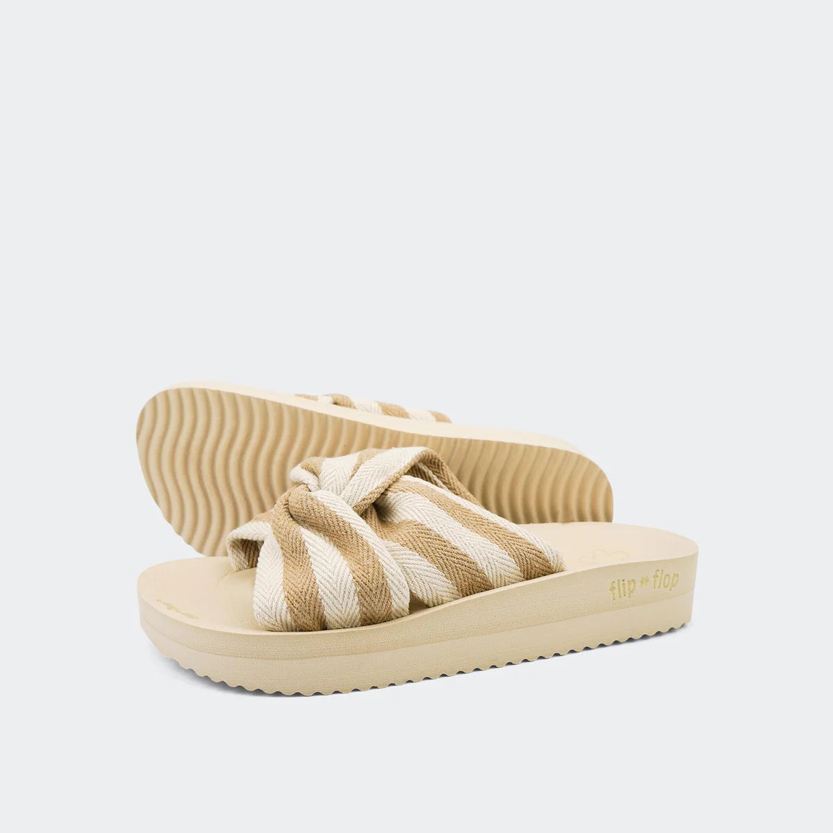 life style | wedgy*twist