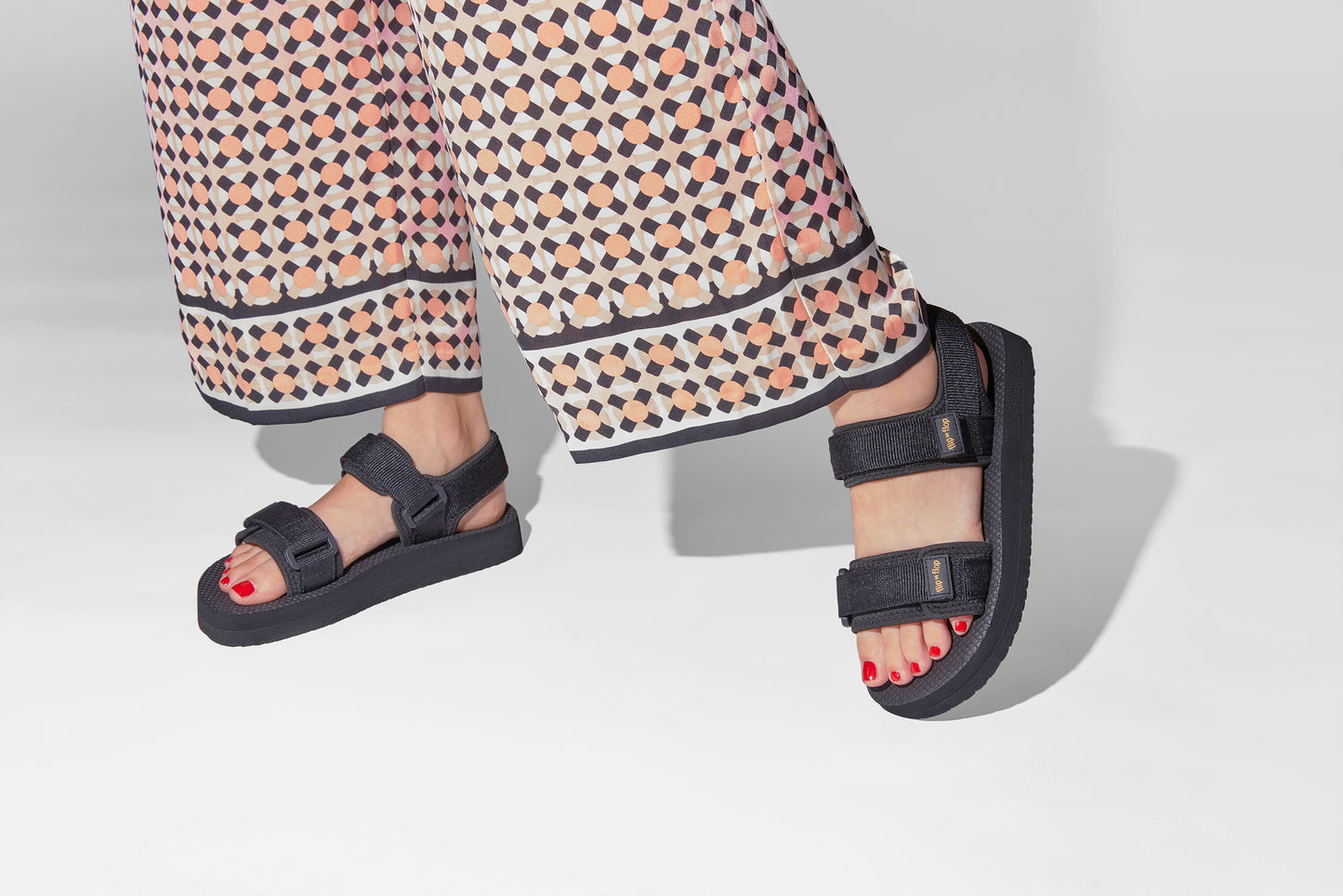 sandals | comfy*trek