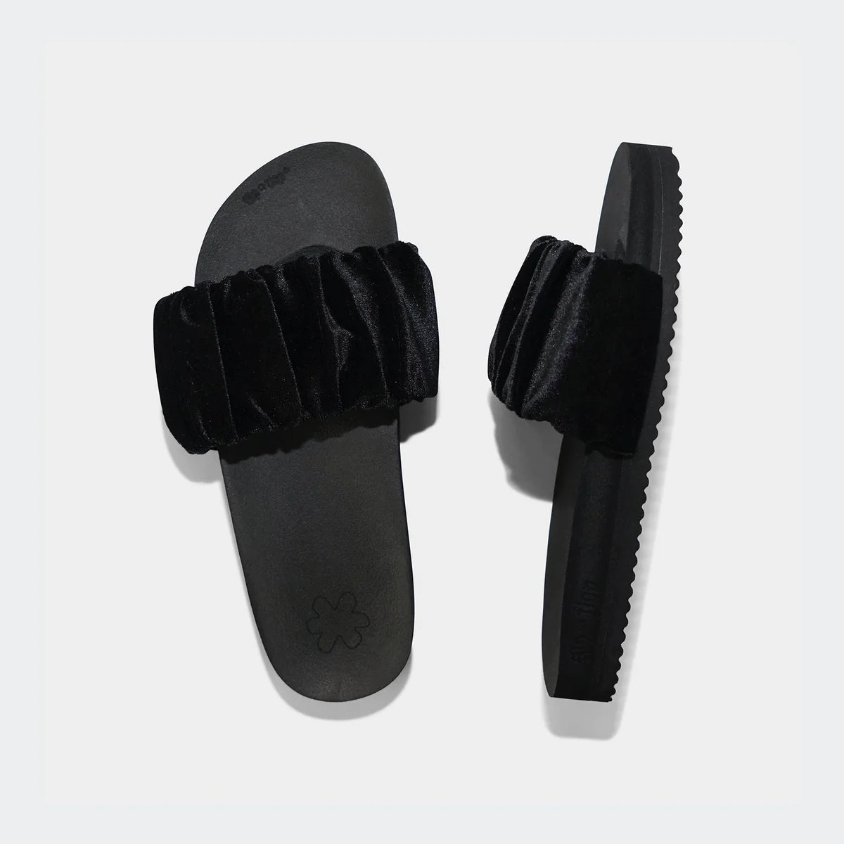 life style | pool*gentle velvet